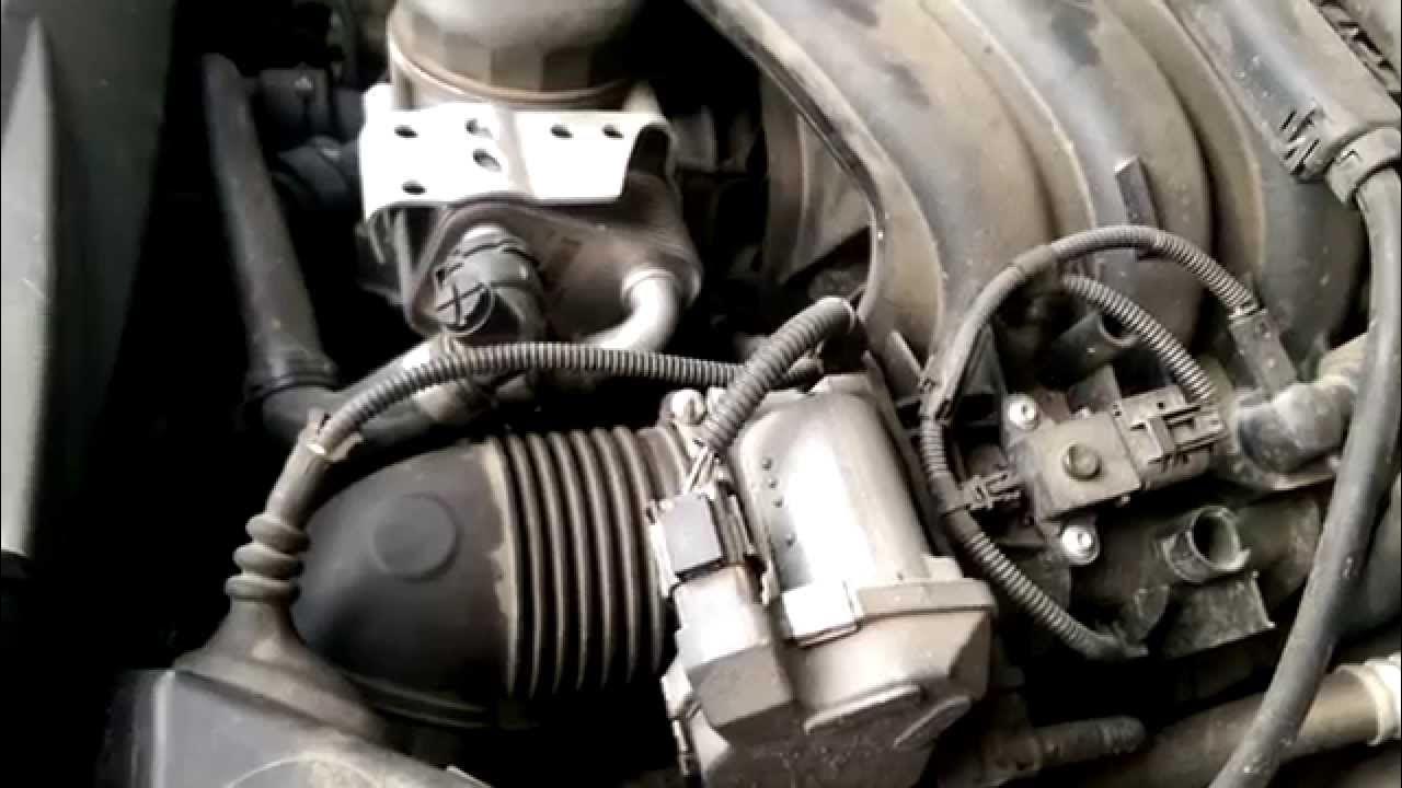 холостой звук двигателя