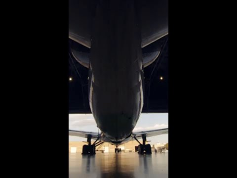 Video: Inginerii de zbor au fost piloți?