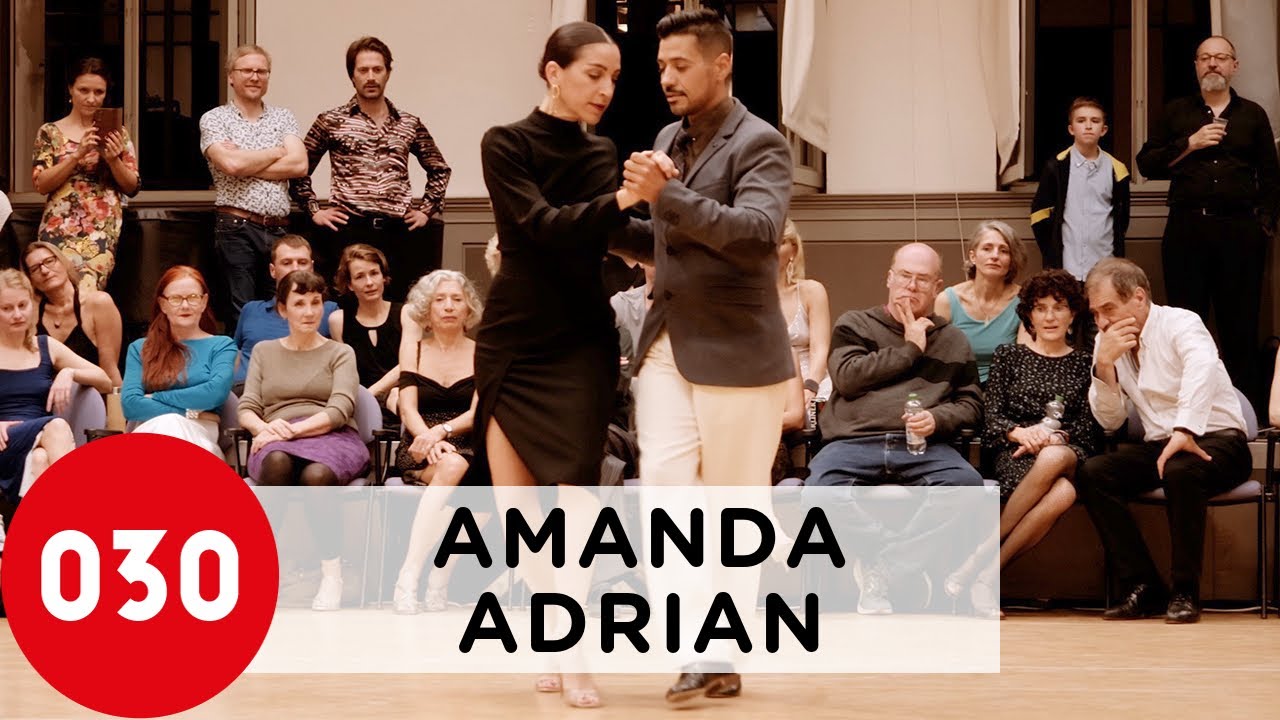 Amanda and Adrian Costa – El cencerro