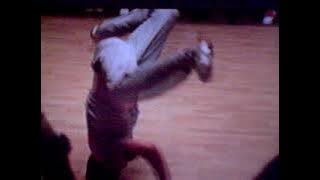 Funny video....Dance scene!