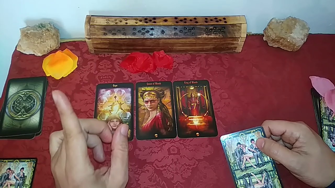 QUE SIENTE AHORA MISMO POR MÍ. TAROT INTERACTIVO DEL AMOR - YouTube
