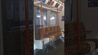 Empty train on bank Holiday in london #london #india #ytshots @vichethediamonds#