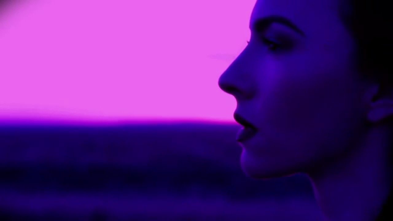 Chrysta Bell // New Album // Pledgemusic
