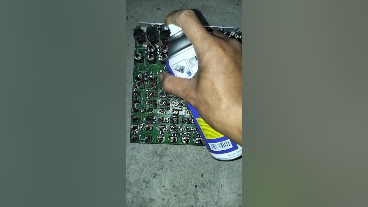 How to clean electronic parts of Amplifier using Electronic Contact Cleaner for electronic
