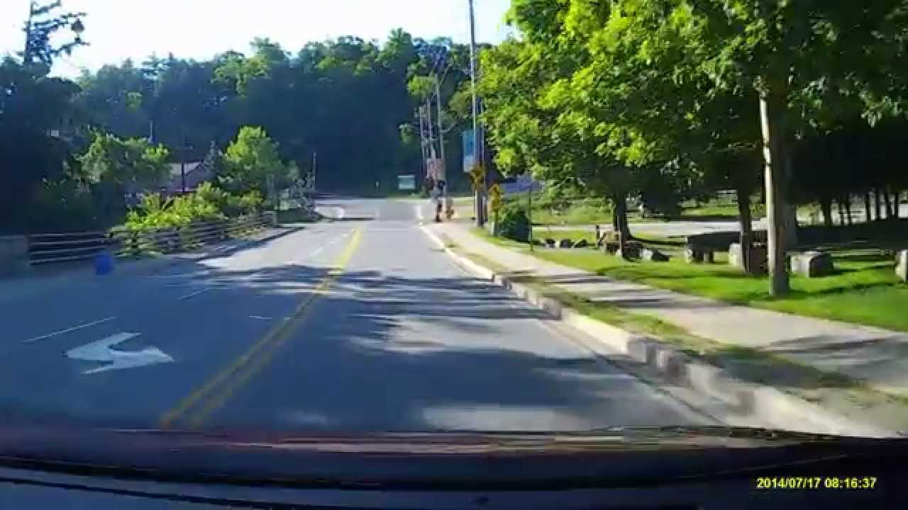 Toronto Sightseeing, Driving on Guelph Line from Campbellville to