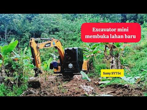 Excavator Sany SY75c membuka lahan untuk gedung