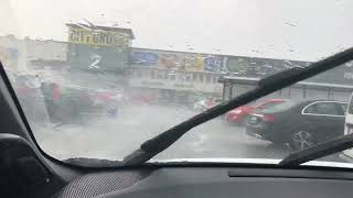 IMG 3913  Aruna & Hari Sharma in severe wind and Rain, City Gross Uppsala, Aug 17, 2022