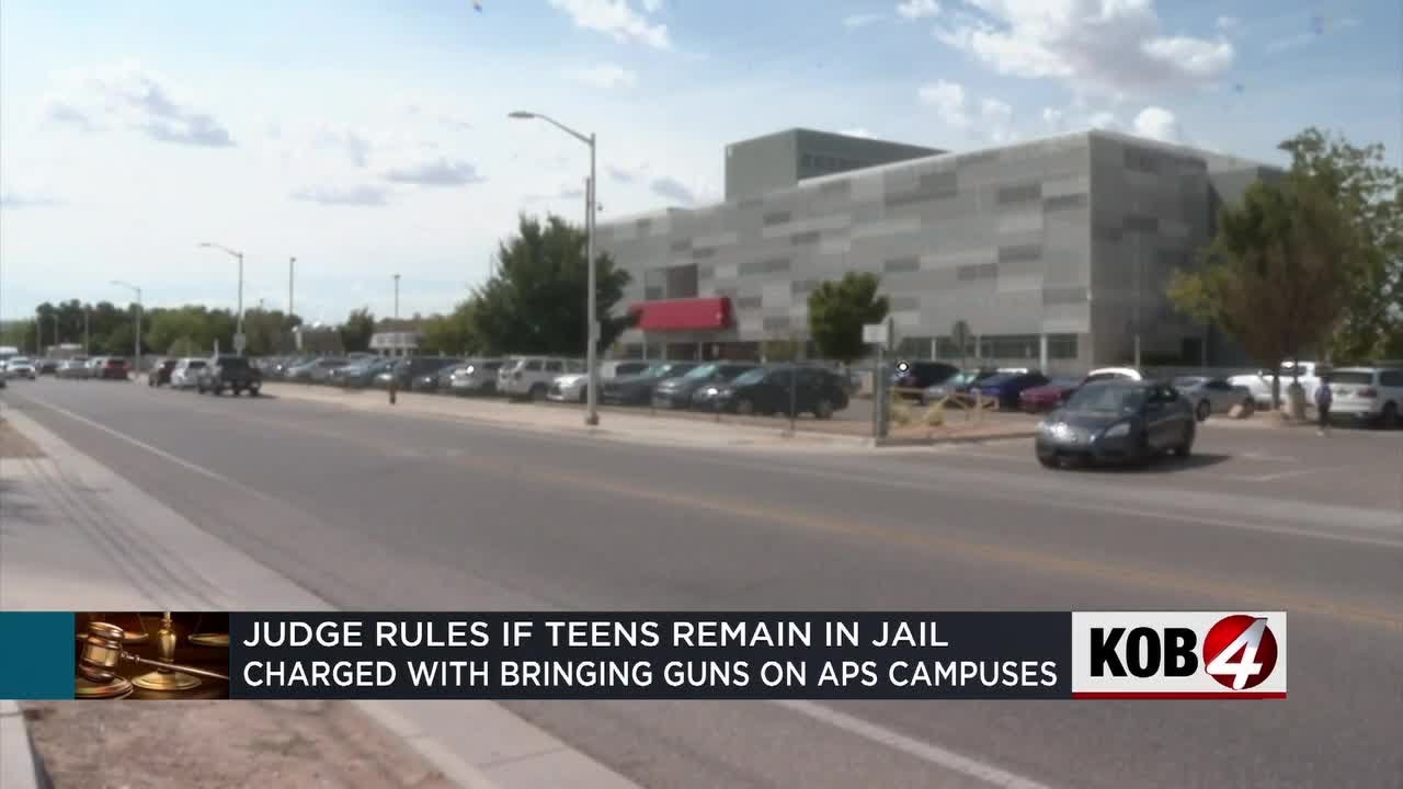 4 students accused of bringing guns on school campuses to remain in ...