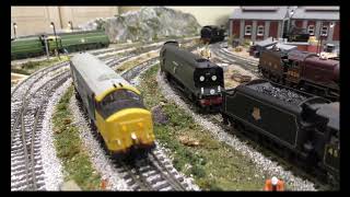 Bachmann 30-375 Class 37 XH558 Vulcan Special edition.