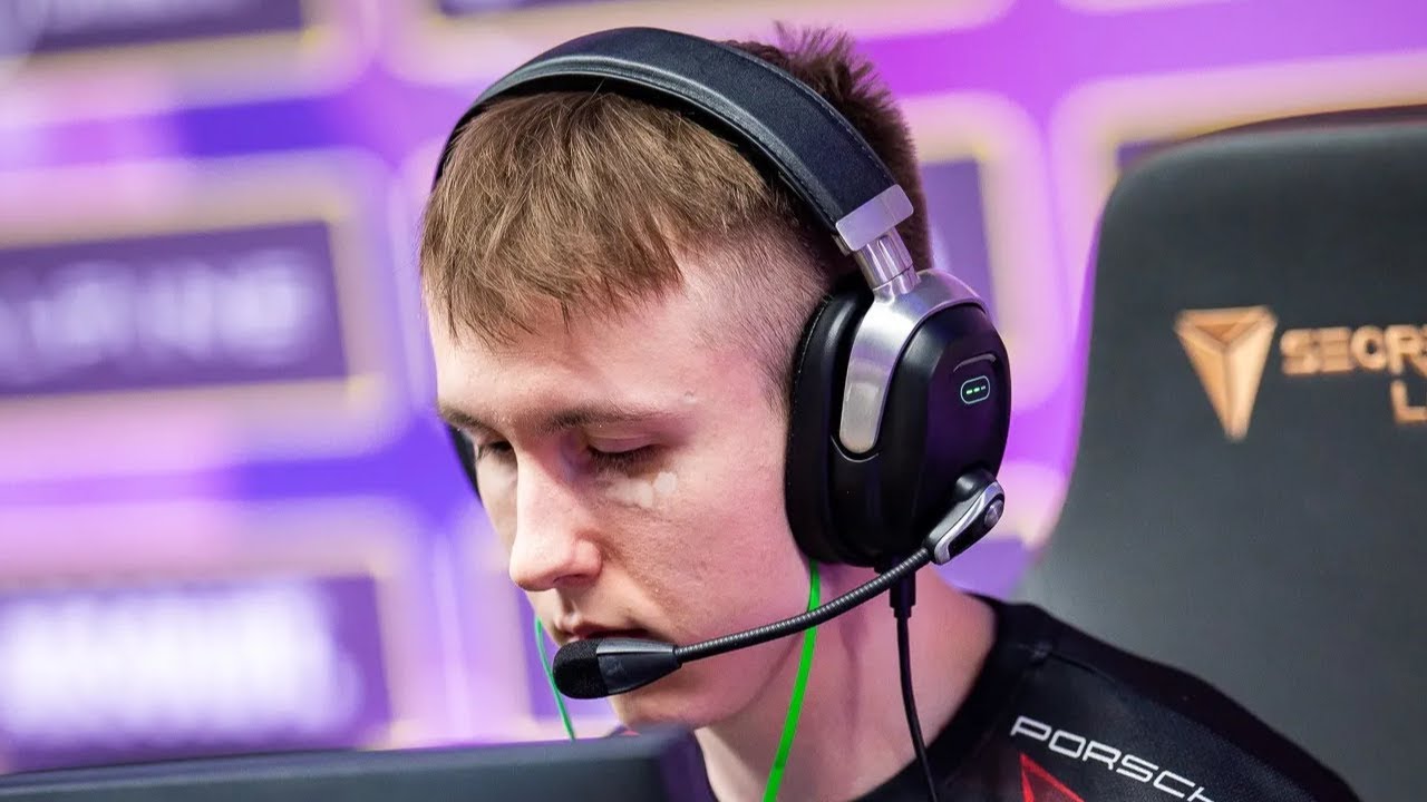 CS2 - Ropz Stream Highlights - (Insane One taps, Crazy Movement)