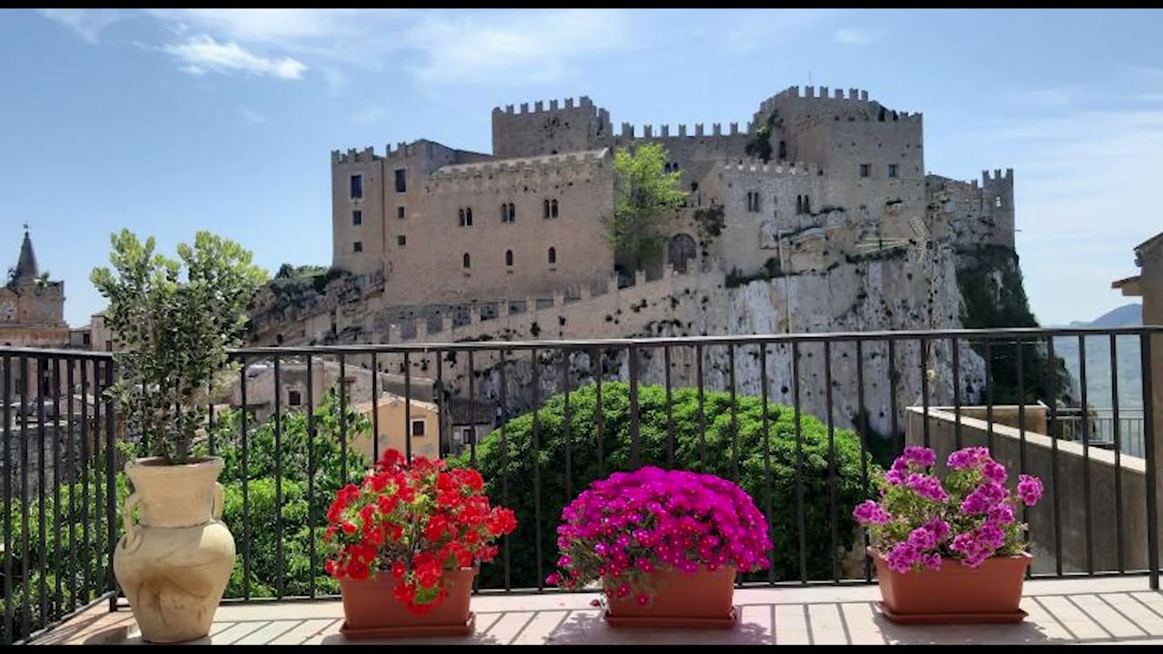 Caccamo il suo Castello e il suo Lago. Sicilia Nascosta