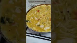 Ahora SÍ, TORTILLA con la sobra de Fideos Chinos Fritos! Una delicia fácil, rápida y económica!