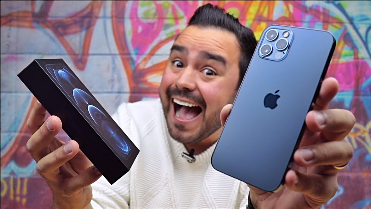 The iPhone 12 Pro has arrived! (Brazilian Portuguese) - YouTube