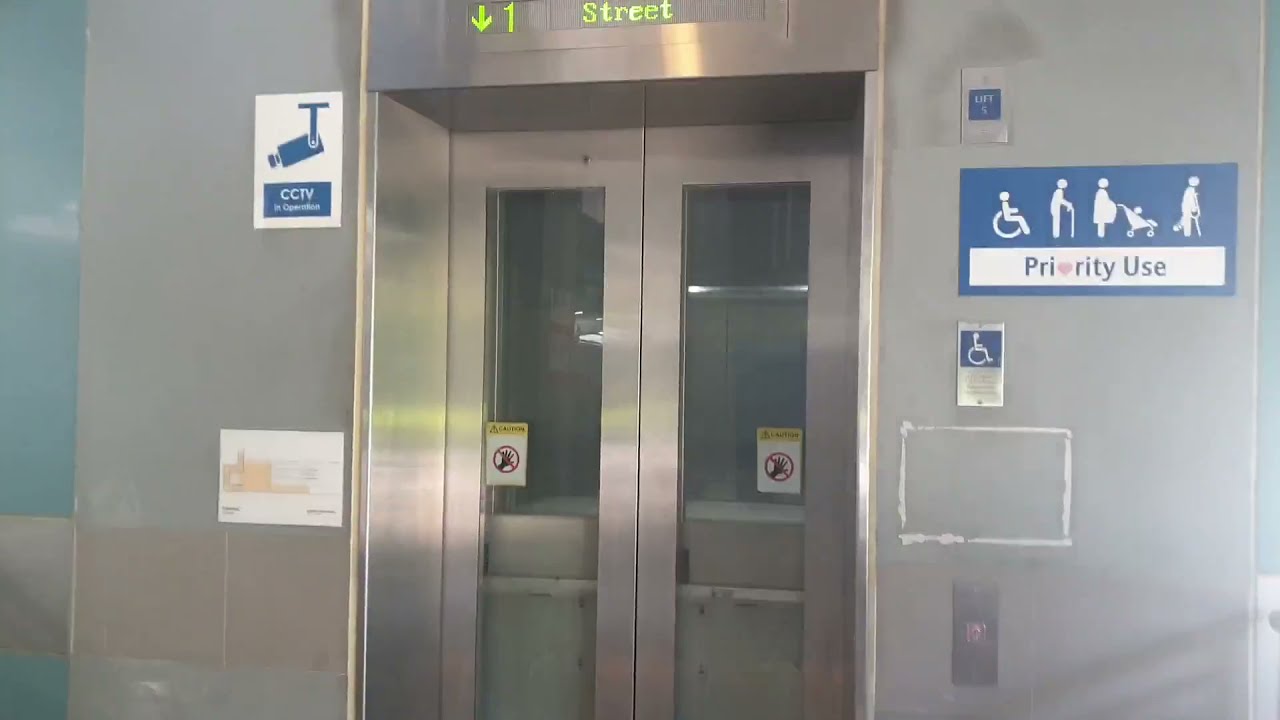 Clementi MRT Exit D- IFE Elevator