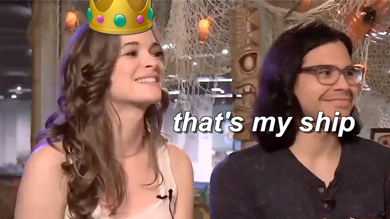 Danielle Panabaker talking about Snowbarry for 14 minutes straight