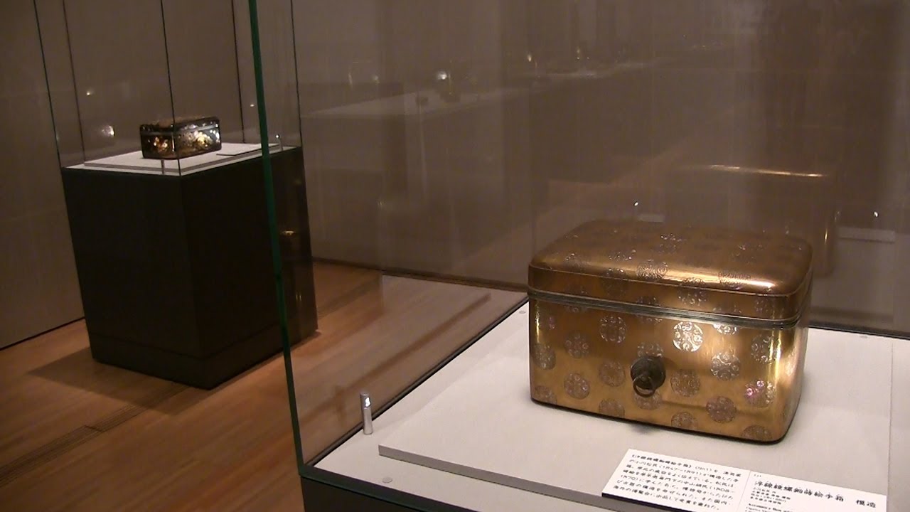 六本木開館10周年記念展 神の宝の玉手箱 | レポート | アイエム