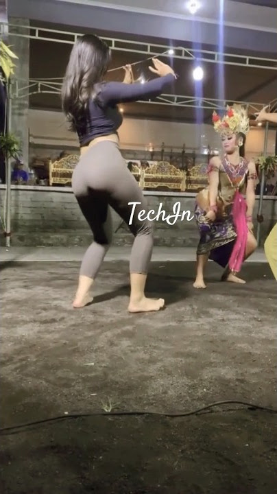 Battle hot tari bumbung antara penonton VS penari #viral #tiktok