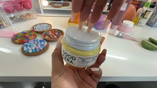 [ASMR] Tapping & Scratching Around My Vanity 