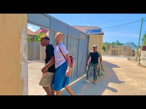 MALAYA MWENYE MIKOSI