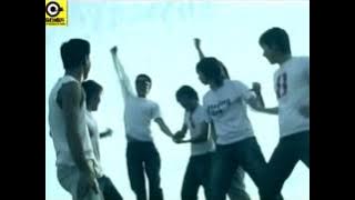 Huang Yifei song Saudara  brother