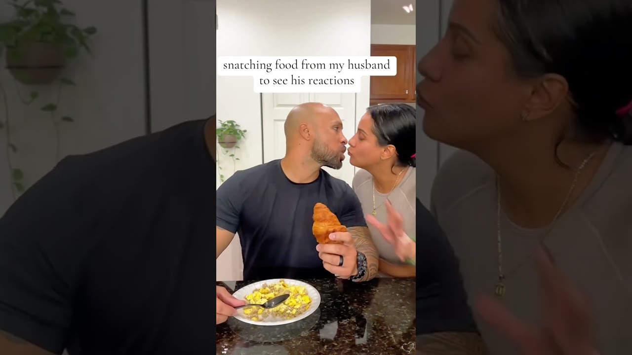 Grab your boyfriend’s food to eat 🤣🤣