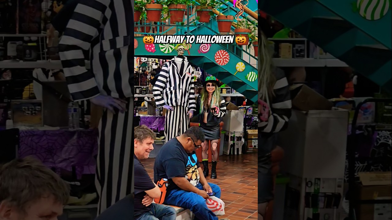 Halloween Party at the Mall in San Antonio #halloween #halloweenevent #costume