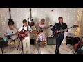 Baby guitar - The French Family Band