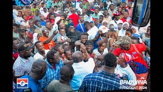 Watch Bawumia's Door To Door Camp At UCC Campus To Campaign For Votes