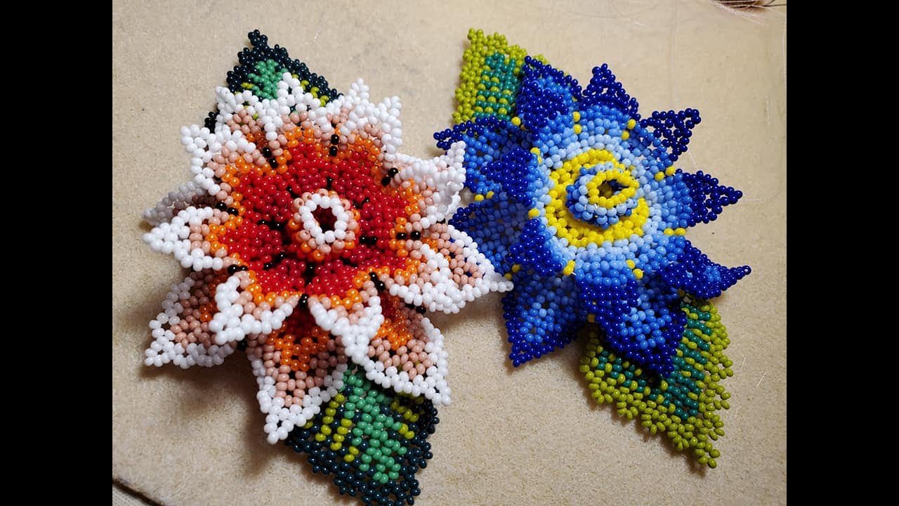 Flor huichol grande para broche 2/2