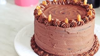 **find recipe and the measurements below** chocolate cake from site
bakenoir.com http://www.bakenoir.com/2014/snickers-cake/ cake: 130g
...