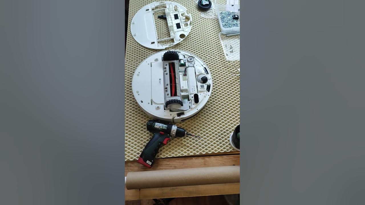 Как поменять аккумуляторную батарею на роботе пылесосе Xiaomi Mi Robot Vacuum Cl