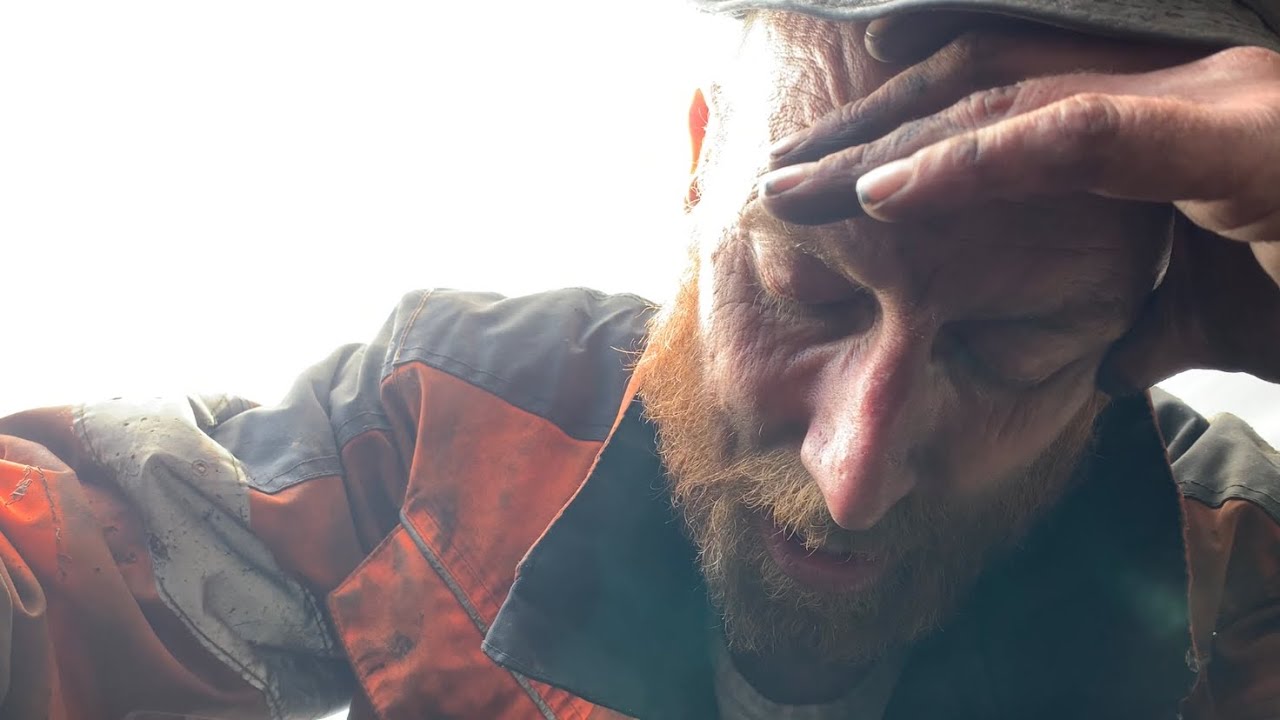 Assumption! How to change a compressor and still not fix the fault 🤦 mobile truck mechanic