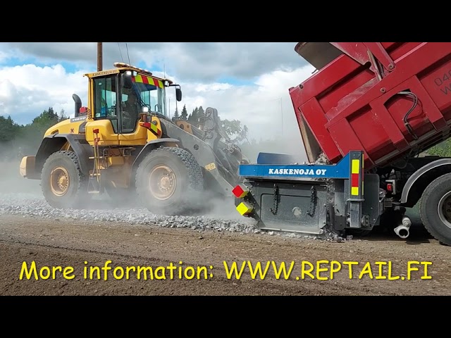 Reptail SM attachment for tractors, loaders and dozers. Save time, money and material with Reptail. class=