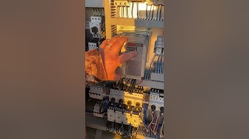 How to put a Yaskawa VFD in “Hand” Local Control on a Munters Unit.