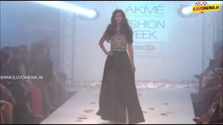 Diana Penty And Tapsee Pannu On Ramp At Lfw 2014