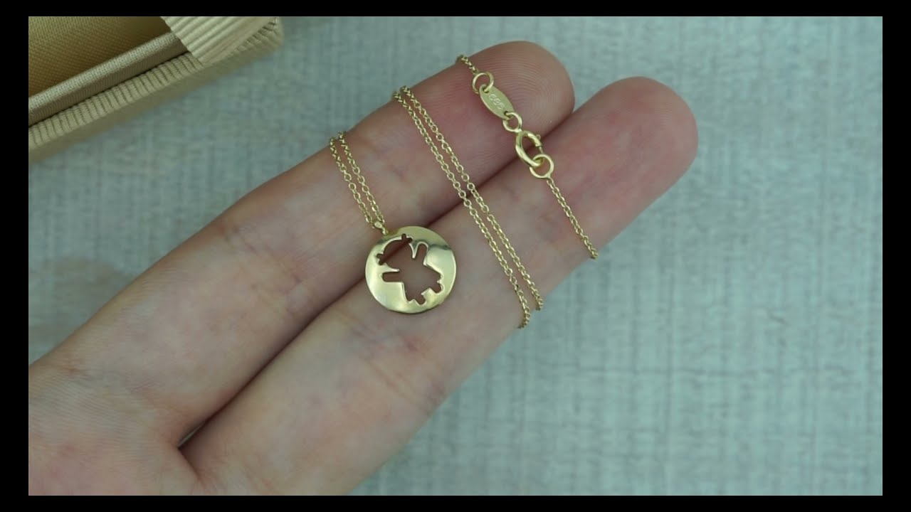 Μενταγιόν Κοριτσάκι Από Χρυσό 9Κ Με Ροζ Ματάκι