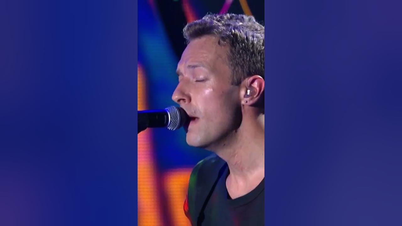 😍 Coldplay - Paradise Live Performance Video , Chris Martin