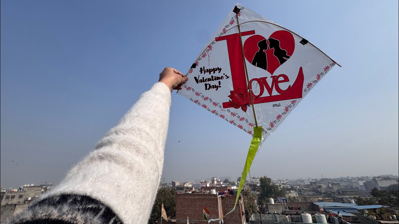 Kite loot aaj looti maine chhat per patang 🪁❤️