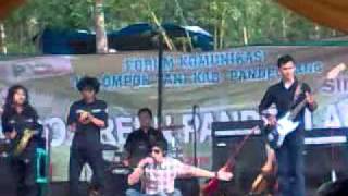 Download Lagu Clasic'Visi - Berita Cuaca (Covering Gomloh) Festival Go Green Pandeglang.mp4 MP3