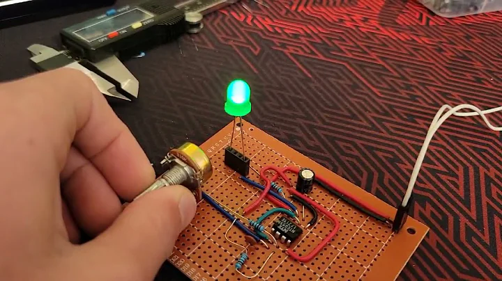 Astable circuit - Control LED blinking speed with a potentiometer using a 555 timer