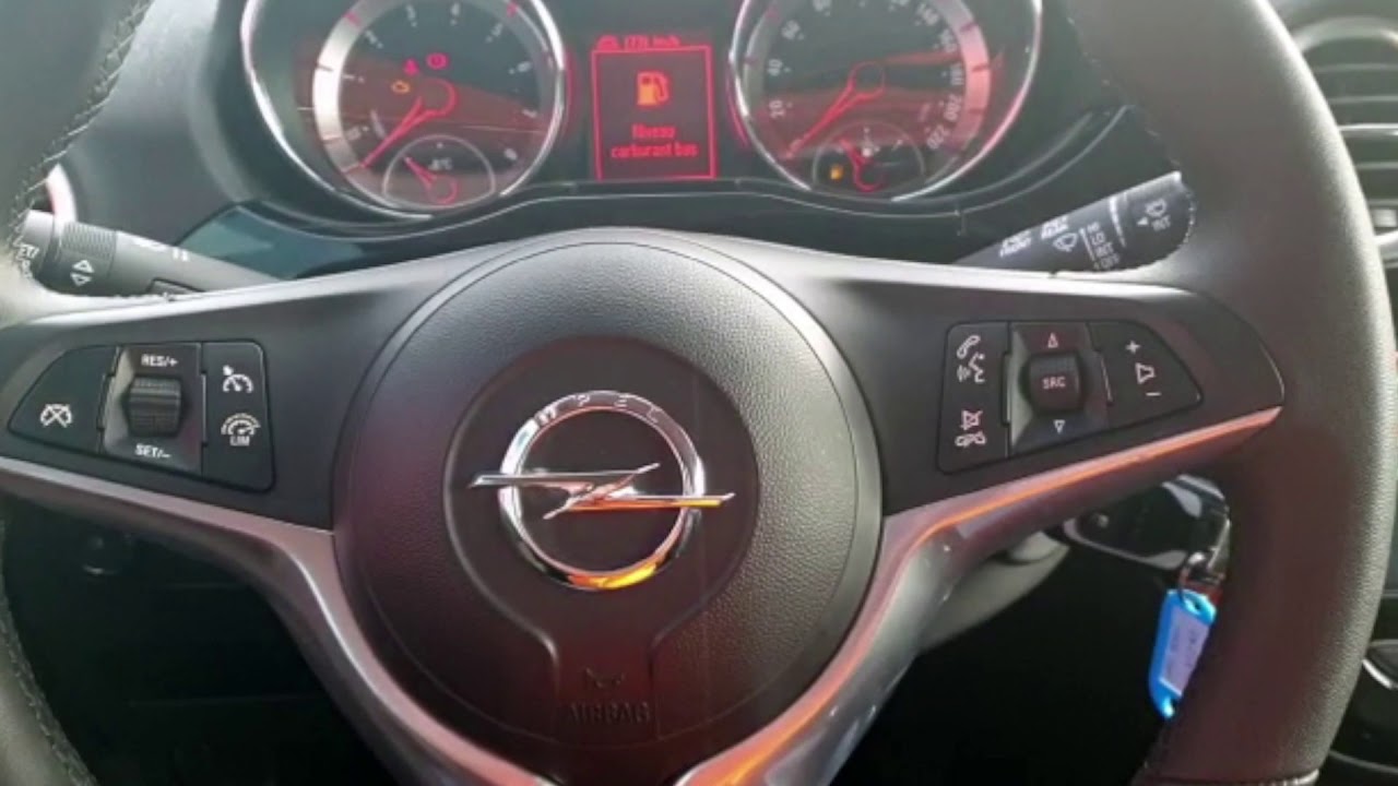 Jeanne Vous Presente Son Opel Adam 1 4 Twinport 87 Ch S S Unlimited De 17 Et 000kms Vo Youtube