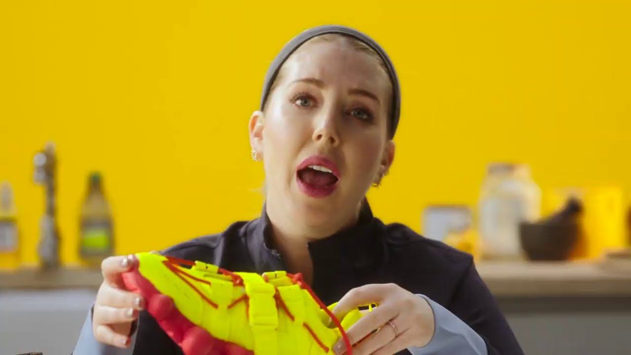 Katherine Ryan vs New Year Fads | Walkers Oven Baked