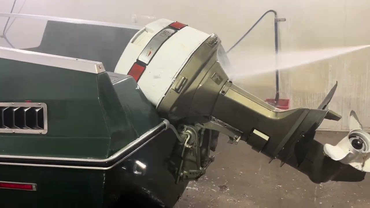 Restoration of my father’s abandoned 1973 sidewinder trihull jet boat. (Part one)