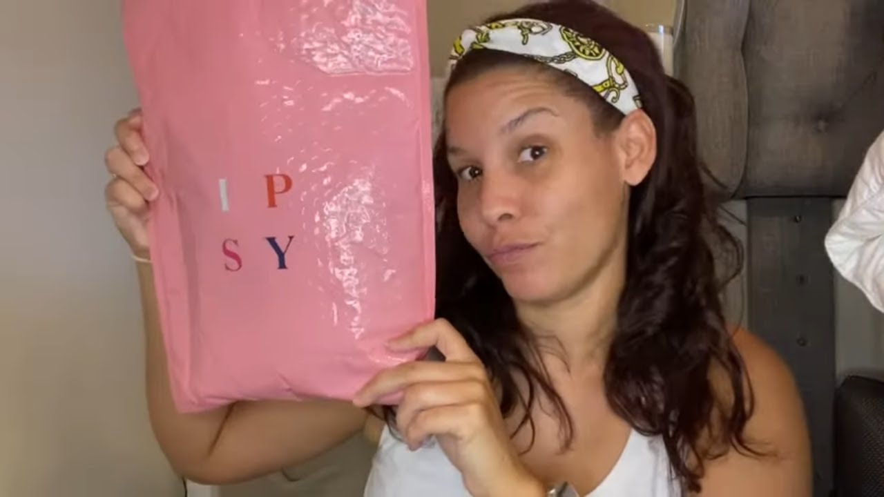 IPSY GLAM BAG PLUS AUGUST 2021 @IPSY