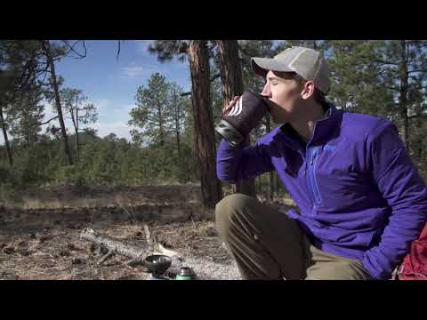 Інтегрована система приготування їжі Jetboil Flash Camo, 1 л | Портативний туристичний набір з пальником для походів та кемпінгу, видео 1