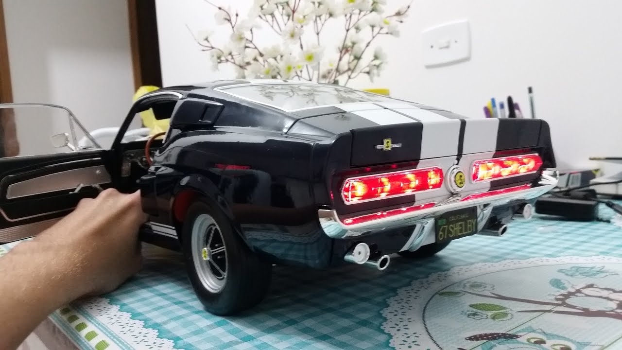 montando um mustang shelby gt500 1:8 ( 60 X 21 X 17 cm ...