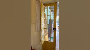 Cửa sắt 2 cánh thay thế cửa cũ. Chế lấy sáng nhưng vẫn đảm bảo  an toàn cho ngôi nhà #cuasat2canh