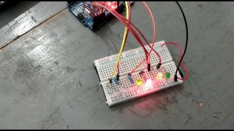 Semáforo doble arduino