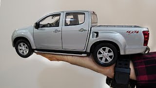 Unboxing of ISUZU D-MAX/Chevrolet Colorado 1:18 Scale Diecast Model Car