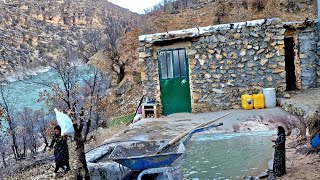 A nomadic mother fights hardships to survive